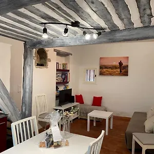 Appartamento Cosy Dans Le Centre-ville Historique, LʼIsle-sur-la-Sorgue