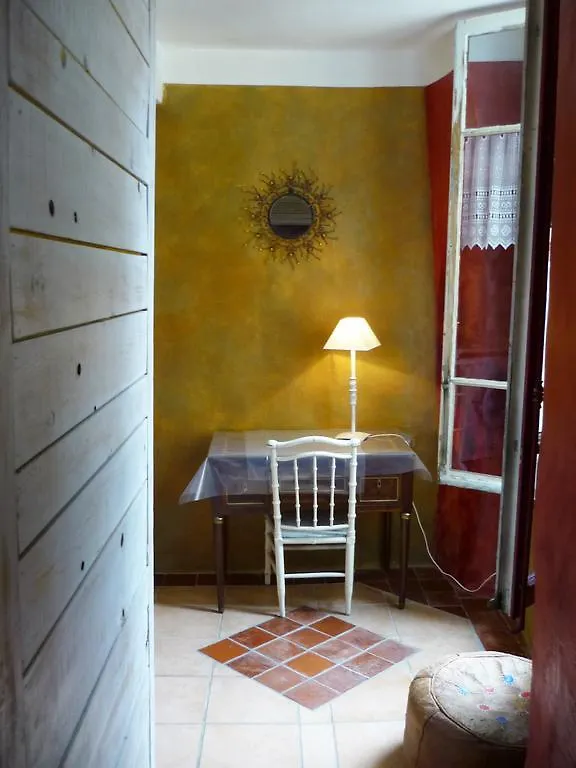 La Cachette Apartment L'Isle-sur-la-Sorgue 0*,  France